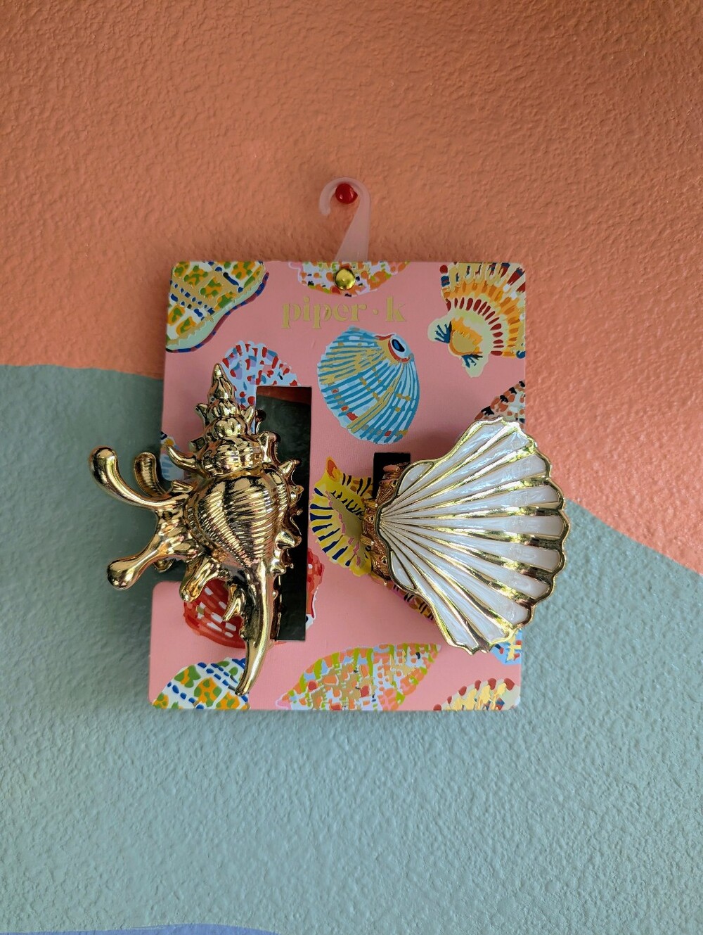 piper K gold shell and conch hair claw clips